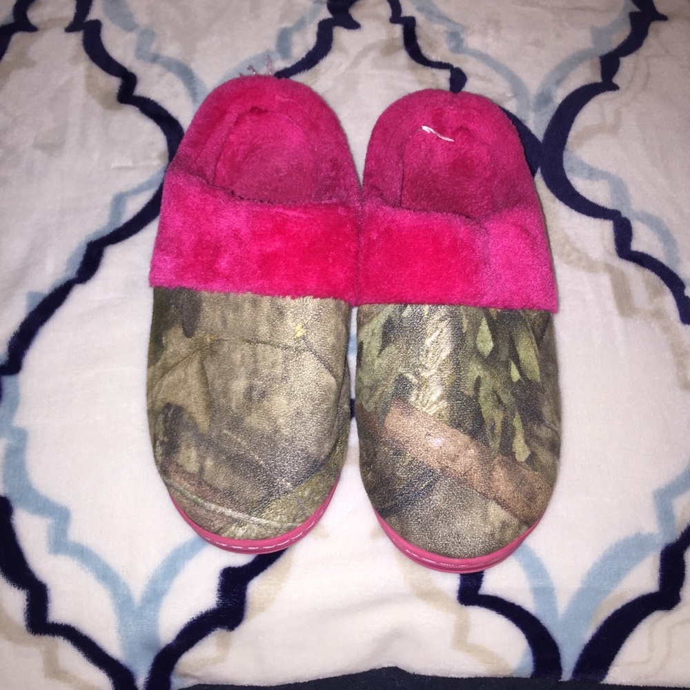 Camo slippers